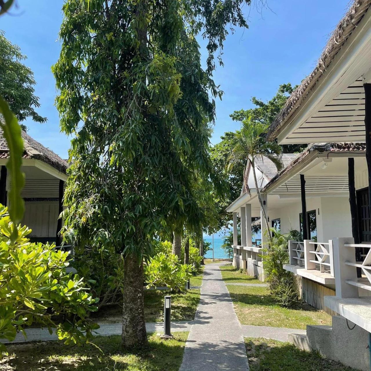 Adarin Beach Resort Mae Nam Εξωτερικό φωτογραφία