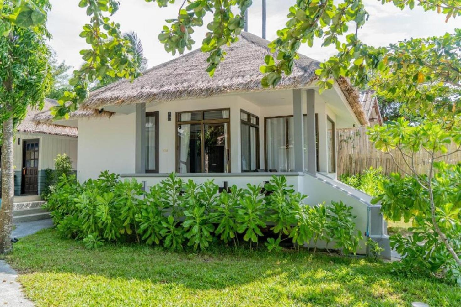 Adarin Beach Resort Mae Nam Εξωτερικό φωτογραφία
